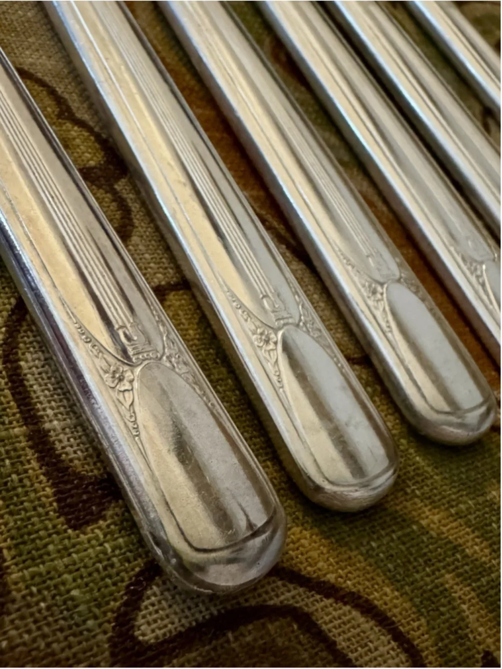 Vintage 1939 International Silver Embassy Bouquet Silverplate Flatware Set 30 Pc